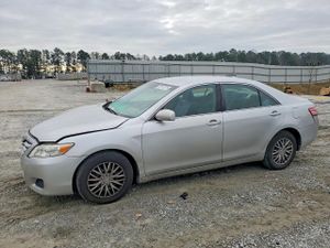 Toyota Camry BASE 2.5L 4 2011
