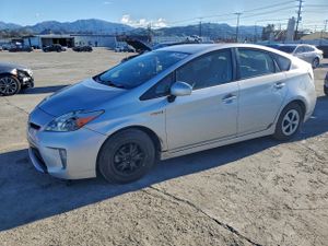 Toyota Prius 1.8L 4 2012