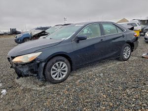 Toyota Camry LE 2.5L 4 2015