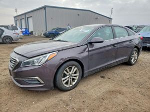 Hyundai Sonata SE 2.4L 4 2015