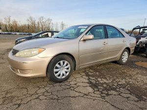 Toyota Camry LE 2.4L 4 2005