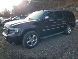 Chevrolet Suburban K1500 LTZ 5.3L 8 2013