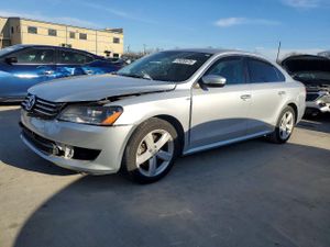 Volkswagen Passat S 1.8L 4 2014