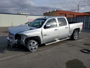 Chevrolet Silverado 1500 C1500 LT 5.3L 8 2013