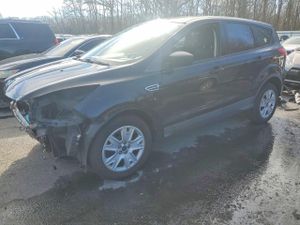 Ford Escape S 2.5L 4 2013