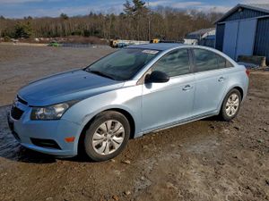 Chevrolet Cruze LS 1.8L 4 2012