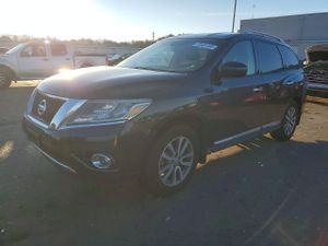 Nissan Pathfinder S 3.5L 6 2015