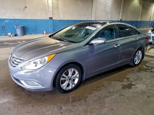 Hyundai Sonata SE 2.4L 4 2013