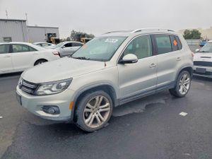 Volkswagen Tiguan S 2.0L 4 2012