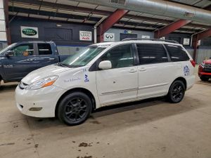 Toyota Sienna XLE 3.3L 6 2006