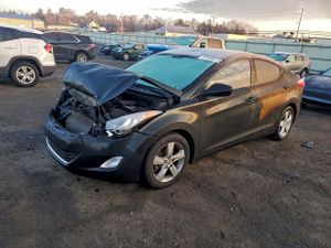 Hyundai Elantra GLS 1.8L 4 2013