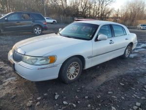 Lincoln Town Car SIGNATURE 4.6L 8 2001