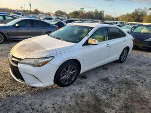Toyota Camry LE 2.5L 4 2015