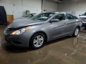 Hyundai Sonata GLS 2.4L 4 2013