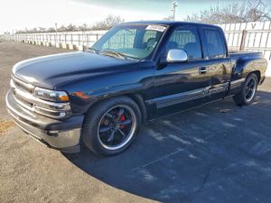 Chevrolet Silverado 1500 C1500 4.8L 8 2001