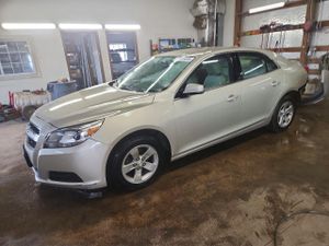 Chevrolet Malibu 1LT 2.5L 4 2013