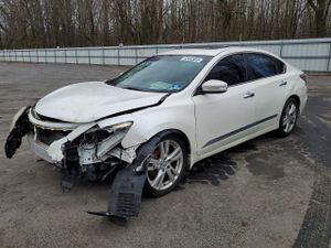 Nissan Altima 3.5S 3.5L 6 2015