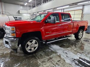 Chevrolet Silverado 1500 K2500 HEAVY DUTY LTZ 6.6L 8 2015