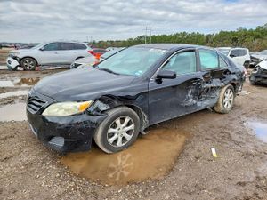 Toyota Camry BASE 2.5L 4 2010