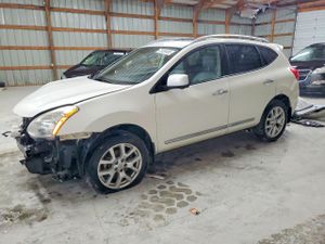 Nissan Rogue S 2.5L 4 2013