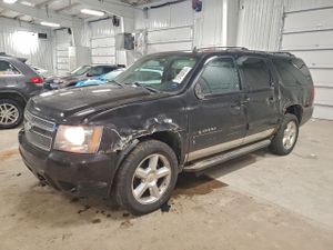 Chevrolet Suburban K1500 LT 5.3L 8 2011