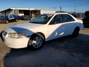 Toyota Camry CE 2.2L 4 2000
