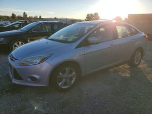 Ford Focus SE 2.0L 4 2014