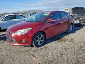 Ford Focus SE 2.0L 4 2013