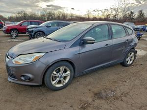 Ford Focus SE 2.0L 4 2013