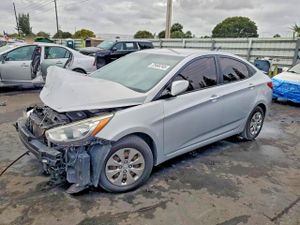 Hyundai Accent SE 1.6L 4 2016