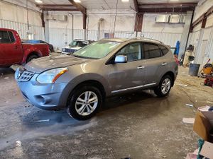 Nissan Rogue S 2.5L 4 2012