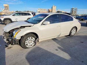 Nissan Altima BASE 2.5L 4 2011