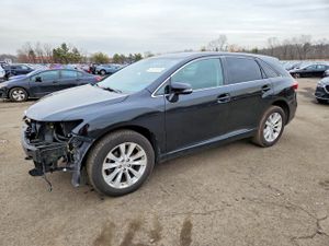Toyota Venza LE 2.7L 4 2014