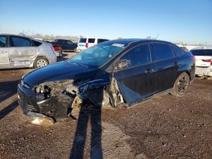 Ford Focus SE 2.0L 4 2014