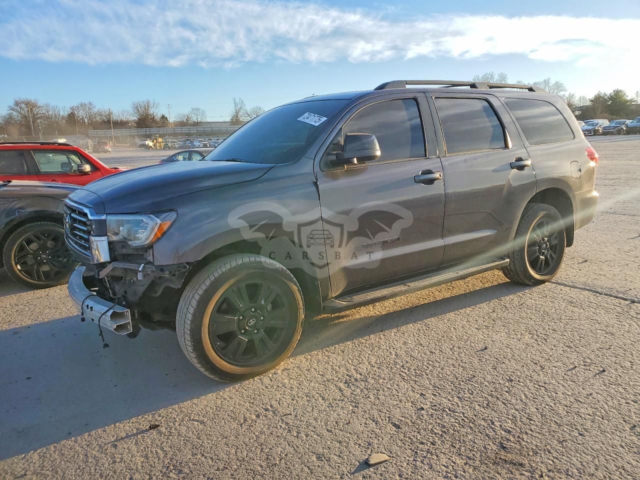 Toyota Sequoia SR5 5.7L 8 2018
