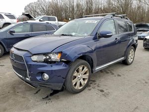Mitsubishi Outlander SE 2.4L 4 2013