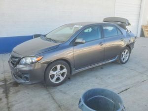 Toyota Corolla BASE 1.8L 4 2012