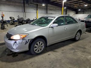 Toyota Camry LE 2.4L 4 2002