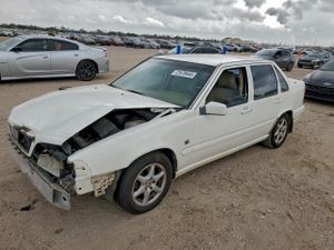 Volvo S70 2.4L 5 1999