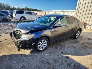 Toyota Camry BASE 2.5L 4 2011