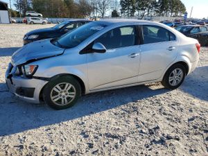 Chevrolet Aveo (Sonic) LT 1.8L 4 2014