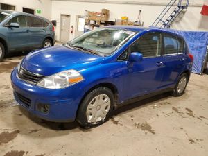 Nissan Versa S 1.8L 4 2010