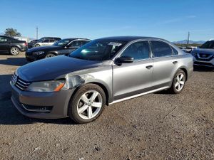 Volkswagen Passat SE 2.5L 5 2013
