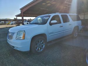 GMC Yukon DENALI 6.2L 8 2007