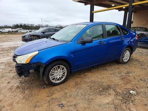Ford Focus SE 2.0L 4 2010