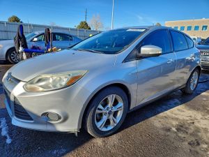 Ford Focus SE 2.0L 4 2014
