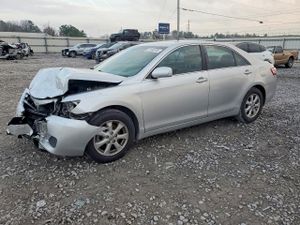 Toyota Camry BASE 2.5L 4 2011