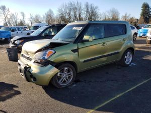 Kia Soul + 2.0L 4 2011