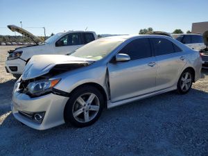 Toyota Camry L 2.5L 4 2014