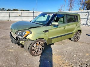 Kia Soul + 2.0L 4 2013